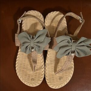 BAMBOO Tan and Green Sandals with Bow